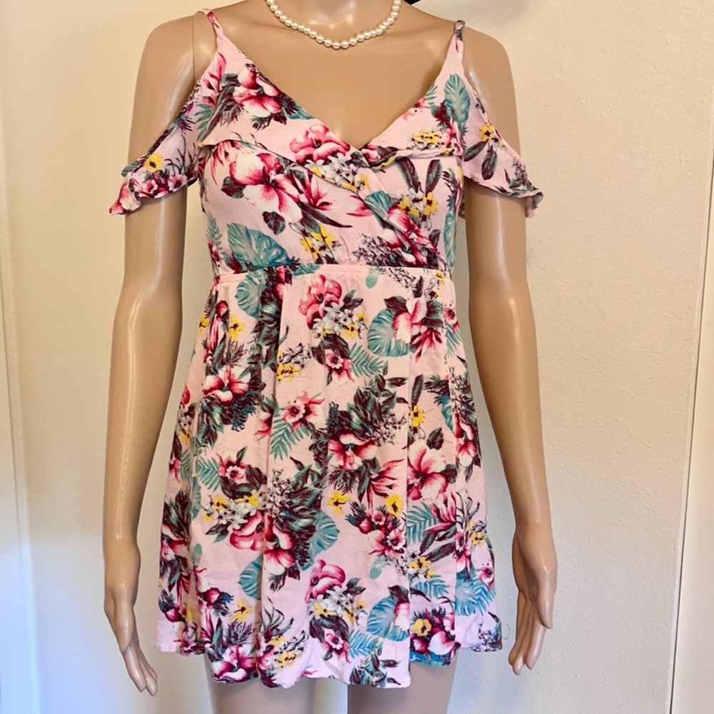Tally WeiJL Spring Summer Floral Blush Pink Dress